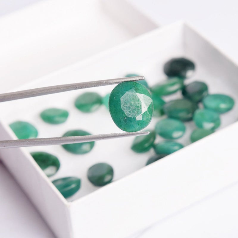 GEMHUB Loose Green Emerald Stones Approx 60.00 Carat / 12 Pcs Natural Oval Cut Colombian Loose Green Emerald Gemstones For Jewelry Making - Image 4